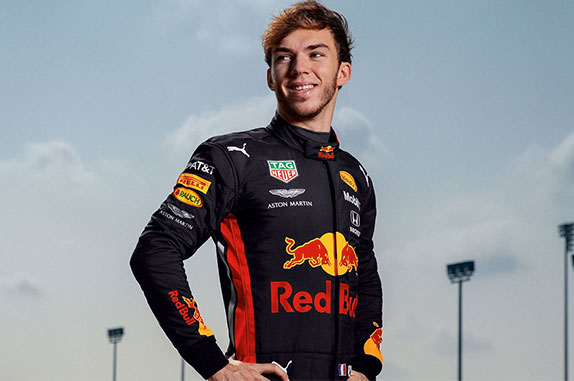 Пьер Гасли в комбинезоне Red Bull Racing образца 2019 года