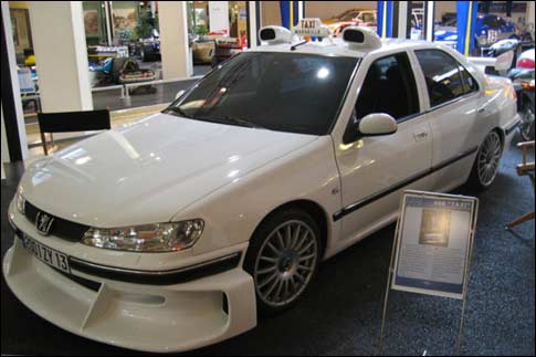 Один из Peugeot 406, принимавших участие в съемках фильма "Такси"