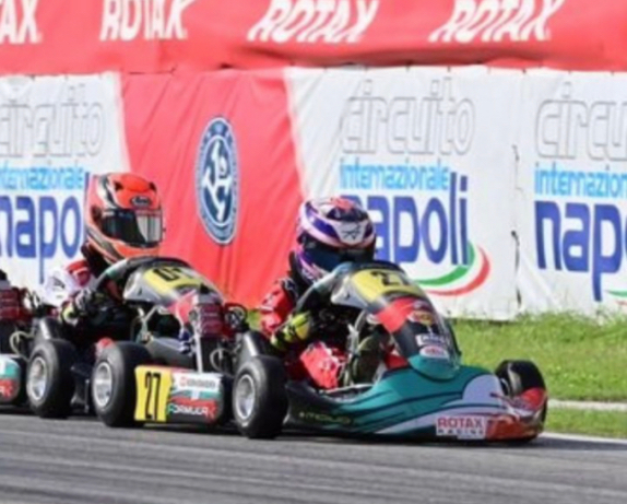 Робин Райкконен (№27) ведёт борьбу на трассе финала Rotax Max Challenge, фото из социальных сетей