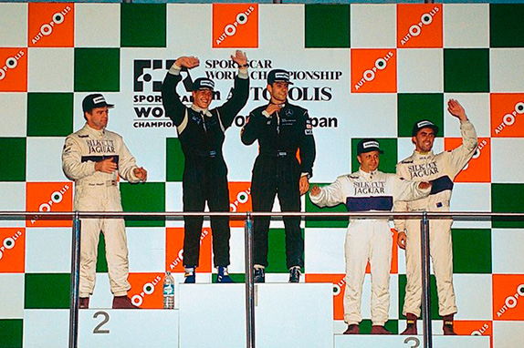 Шумахер и Вендлингер победители гонки в Автополисе, Япония. Оба к тому моменту уже выступали в Формуле 1. Фото Daimler
