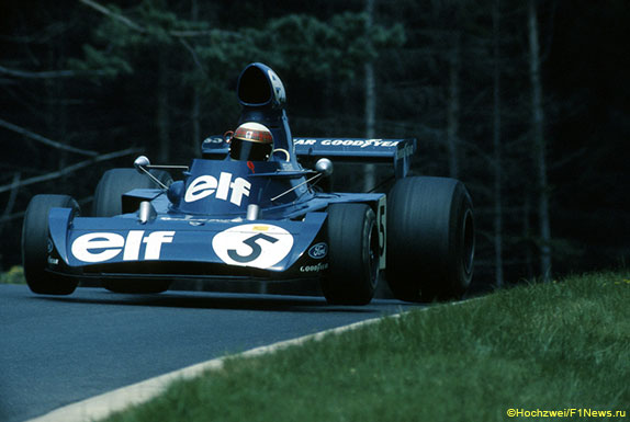 Джеки Стюарт за рулём Tyrrell-Ford 006 на Нюрбургринге, Гран При Германии 1973 года