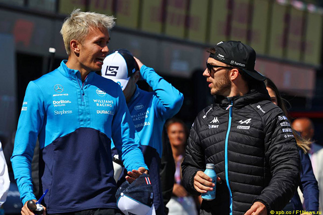Алекс Элбон и Пьер Гасли были напарниками Ферстаппена, но не задержались в Red Bull Racing