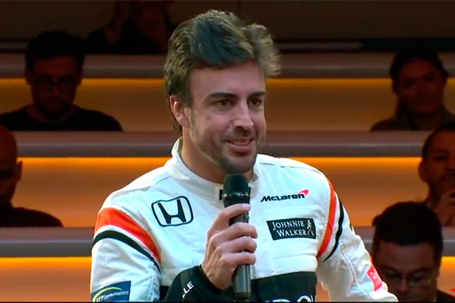 Фернандо Алонсо на презентации McLaren-Honda MCL32