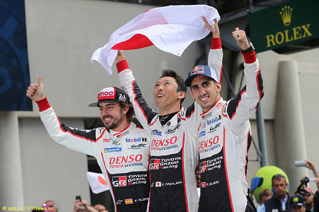 Фернандо Алонсо, Казуки Накаджима и Себастьян Буэми – победители 24-часовой гонки в Ле-Мане