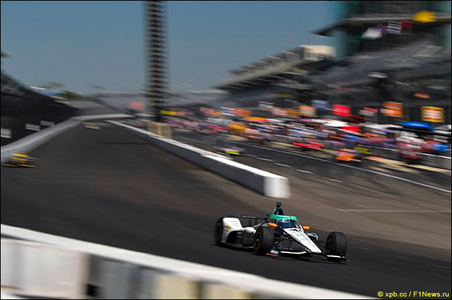 Indy 500: Алонсо помешали проблемы со сцеплением
