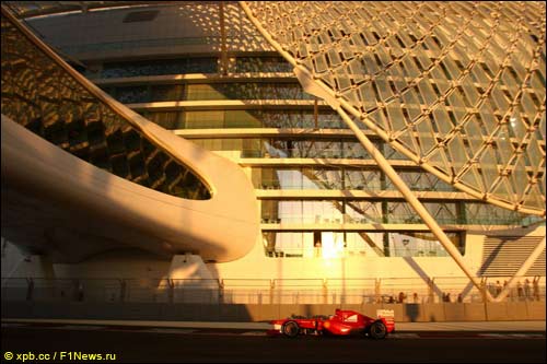 Фернандо Алонсо за рулем Ferrari
