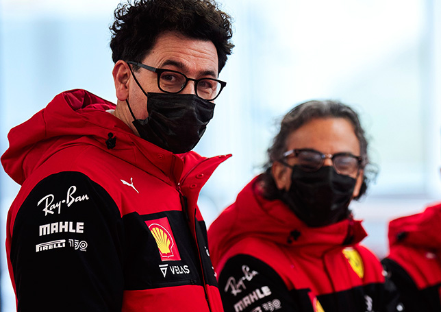 Маттиа Бинотто и Лоран Мекис, спортивный директор команды Ferrari, фото пресс-службы команды