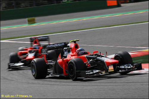 Пилоты Marussia F1 Team на трассе Гран При Бельгии