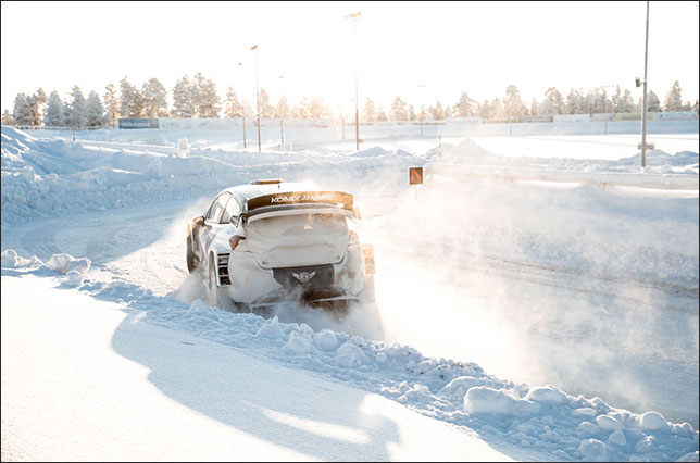 Валттери Боттас на трассе Arctic Lapland Rally, фото из Twitter гонщика