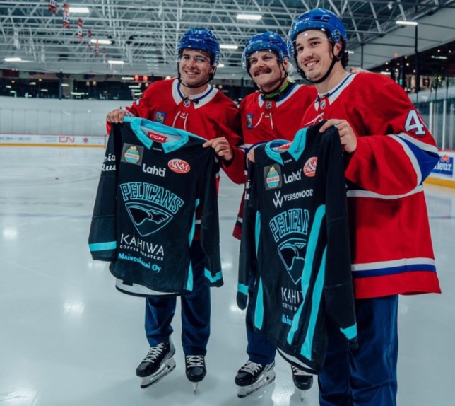 Валттери Боттас вместе с игроками Montreal Canadiens, фото из социальных сетей