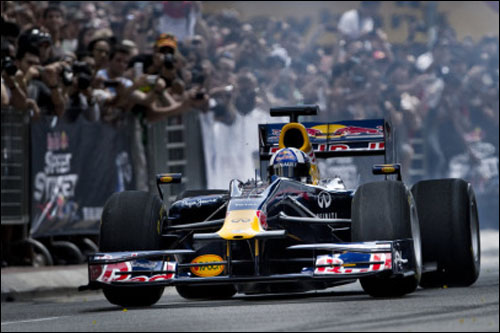 Дэвид Култхард на демонстрационных заездах Red Bull Racing