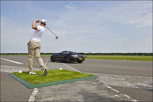 Дэвид Култхард и гольфист Джейк Шеперд поставили мировой рекорд, фото Autovip.co.uk