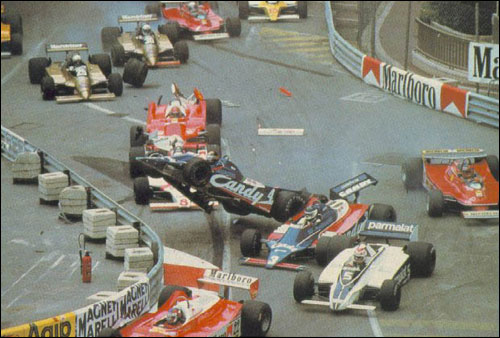Финальная стадия аварии на старте Гран При Монако 1980 года