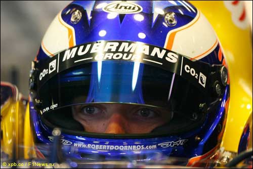 Роберт Дорнбос - тест-пилот Red Bull Racing, 2005 год
