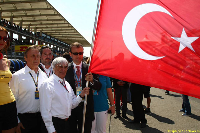 Берни Экклстоун на Гран При Турции, 2007 год
