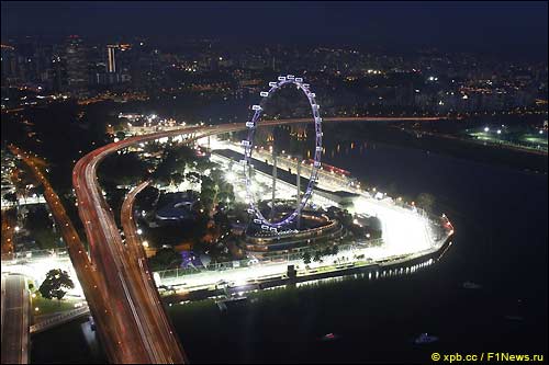 Сингапур ночью