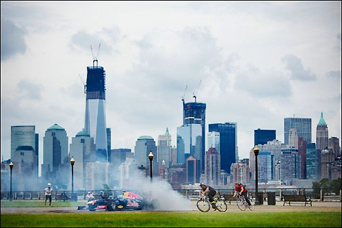 Демонстрационные заезды Red Bull Racing в Нью-Йорке, 2012 год