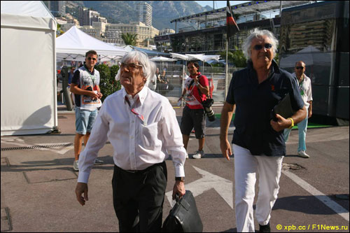 Берни Экклстоун и Флавио Бриаторе на Гран При Монако