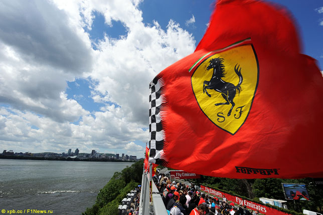 Флаг Ferrari