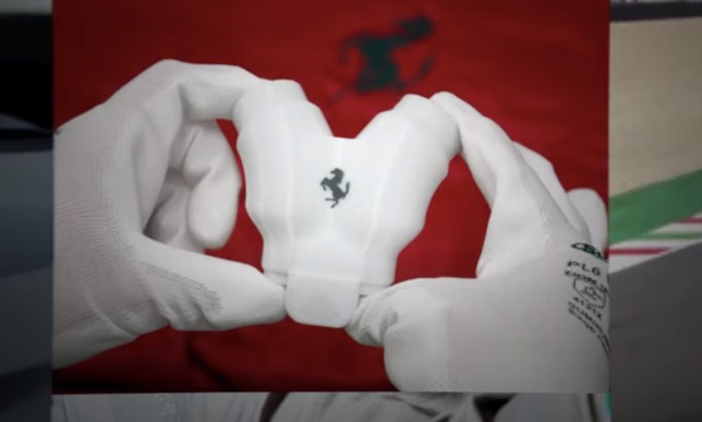  Символический кадр из видеоролика Ferrari