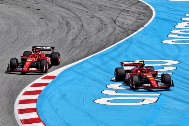 Эпизод Гран При Испании, когда гонщии Ferrari не поделили трассу, фото XPB