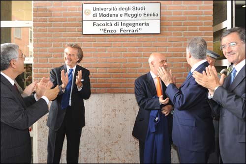 Церемония в университете Модены