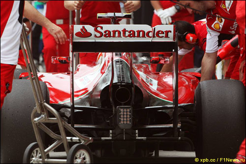 Выхлопная система на Ferrari F14 T
