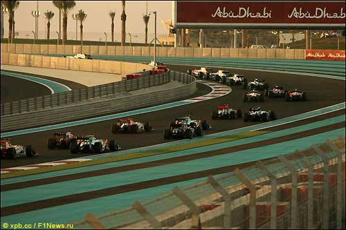 Эпизод прошлогоднего Гран При Абу-Даби
