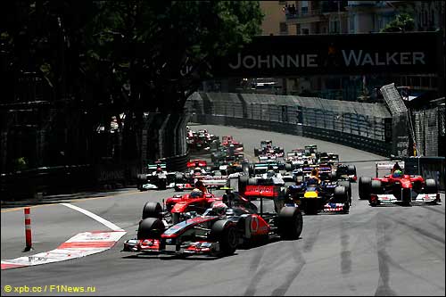 Старт Гран При Монако 2011