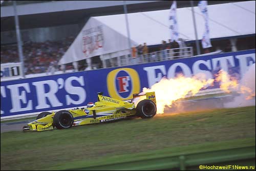 Minardi ехала небыстро и часто ломалась. Сход Марка Жене на ГП Германии 2000 года