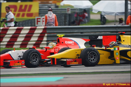 Соперничество Давиде Вальсекки и Луиса Разии на трассе GP2