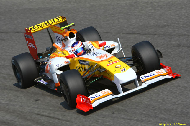 Роман Грожан за рулём Renault, 2009 год