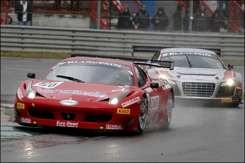 Ferrari победителей воскресной гонки GT3 в Зольдере Джузеппе Чиро и Гаэтано Ардана-Переса 
