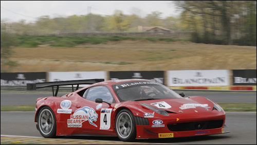 Ferrari Сергея Рябова и Мигеля Торила (класс GT3)
