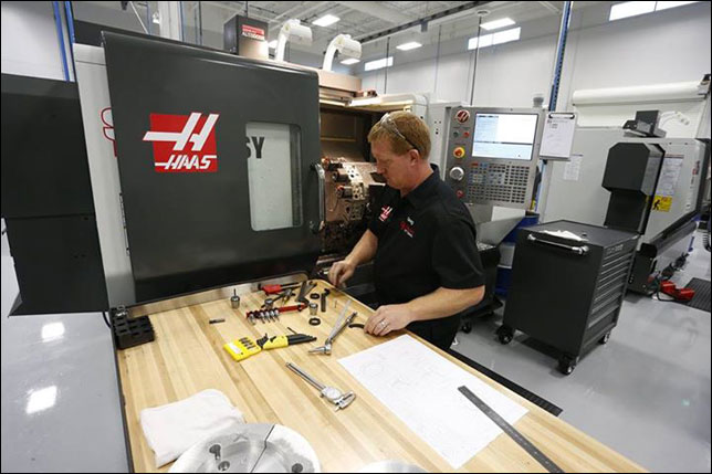 Инженер Haas F1