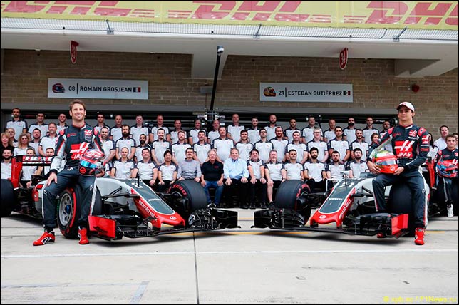 Групповая фотография Haas F1 в конце сезона