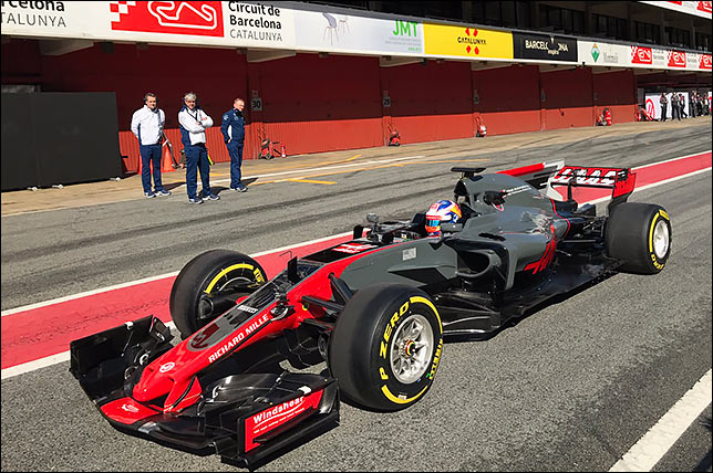 Роман Грожан за рулём Haas F1 в Барселоне. Фото: joao carlos costa