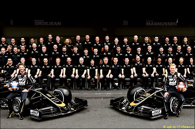 Групповая фотография Haas F1