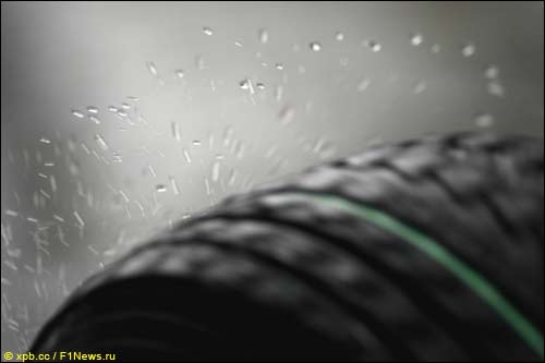 Дождевая резина Bridgestone