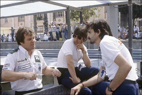 Патрик Хед (слева) и Гордон Марри (справа) на Гран При Монако 1981 года