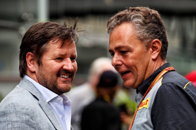 Пол Хембри (слева) и Марио Изола, нынешний руководитель автогоночных программ Pirelli