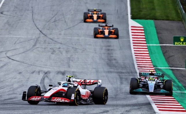Мик Шумахер ведёт борьбу на трассе Гран При Австрии, фото XPB