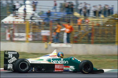 Победитель Гран При Мексики 1986 года Герхард Бергер