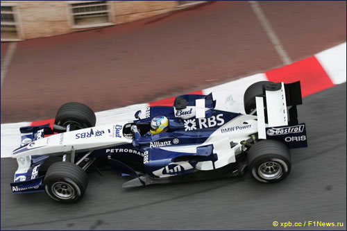 Хайдфельд за рулем Williams на пути ко второму месту в Гран При Монако 2005 года