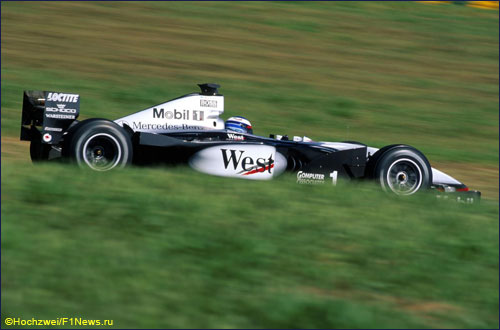 Победитель Гран При Бразилии 1999 года Мика Хаккинен