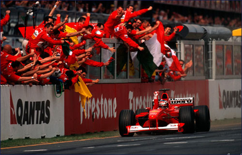 Михаэль Шумахер принес Ferrari титул чемпиона мира после двух проигранных десятилетий