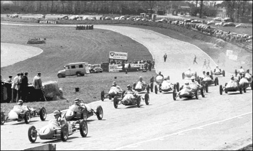 Гонка Формулы Junior 1958 года - уже по асфальту и в привычную сейчас сторону