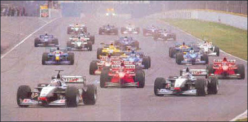 Пилоты McLaren лидируют на старте Гран При Аргентины 1998 года - последний на настоящий момент гонки Ф1 в этой стране