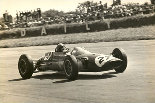 Питера Арунделла называли "Королем Формулы Junior". На трассе в Сильверстоуне, 1961 год