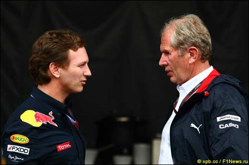 Кристиан Хорнер (слева) и Хельмут Марко, консультант Red Bull по автоспорту